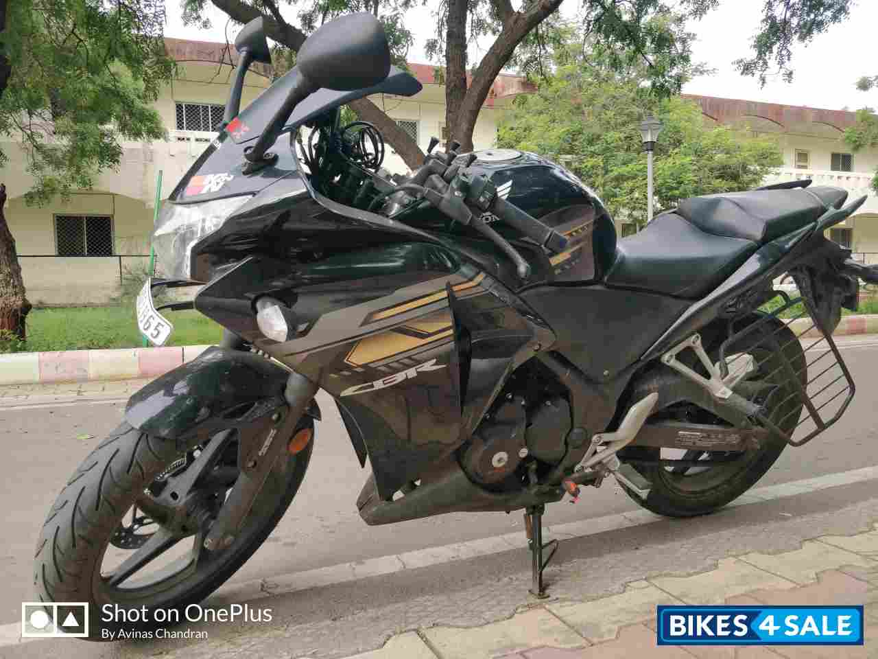 Limited Black Honda CBR 250R ABS