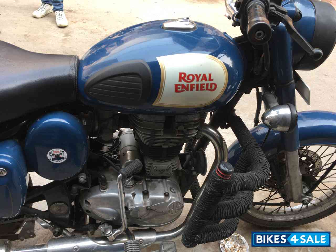 Lagoon Royal Enfield Classic 350 Lagoon Royal Enfield Classic 350