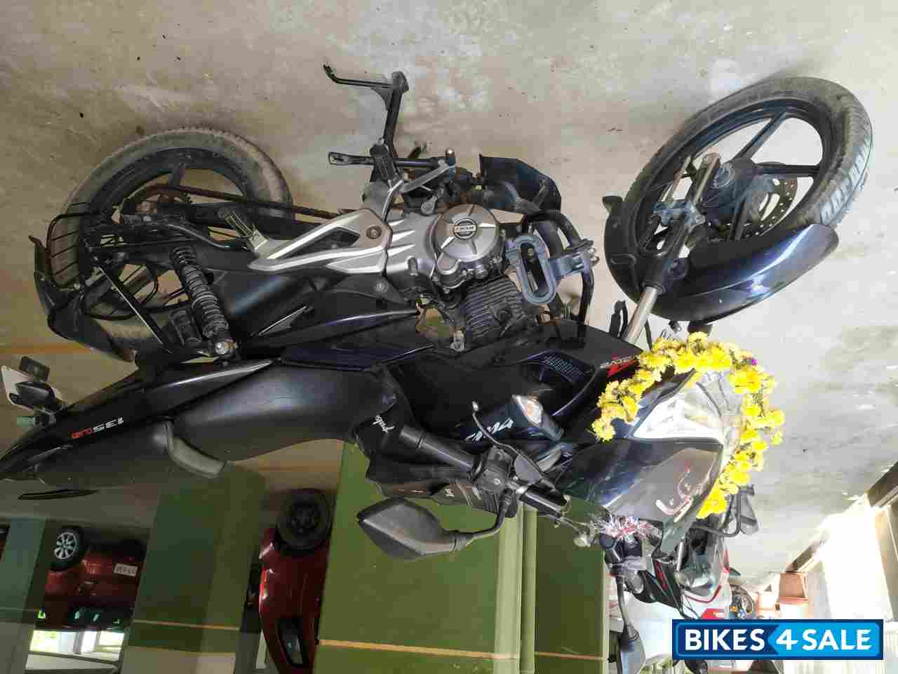 Black Bajaj Pulsar 135LS