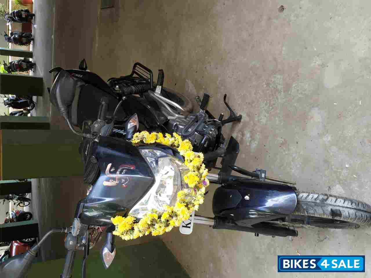 Black Bajaj Pulsar 135LS