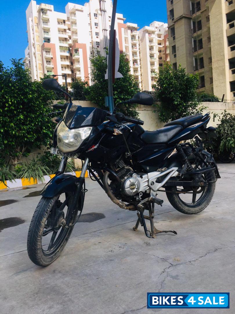 Black Bajaj Pulsar 135LS