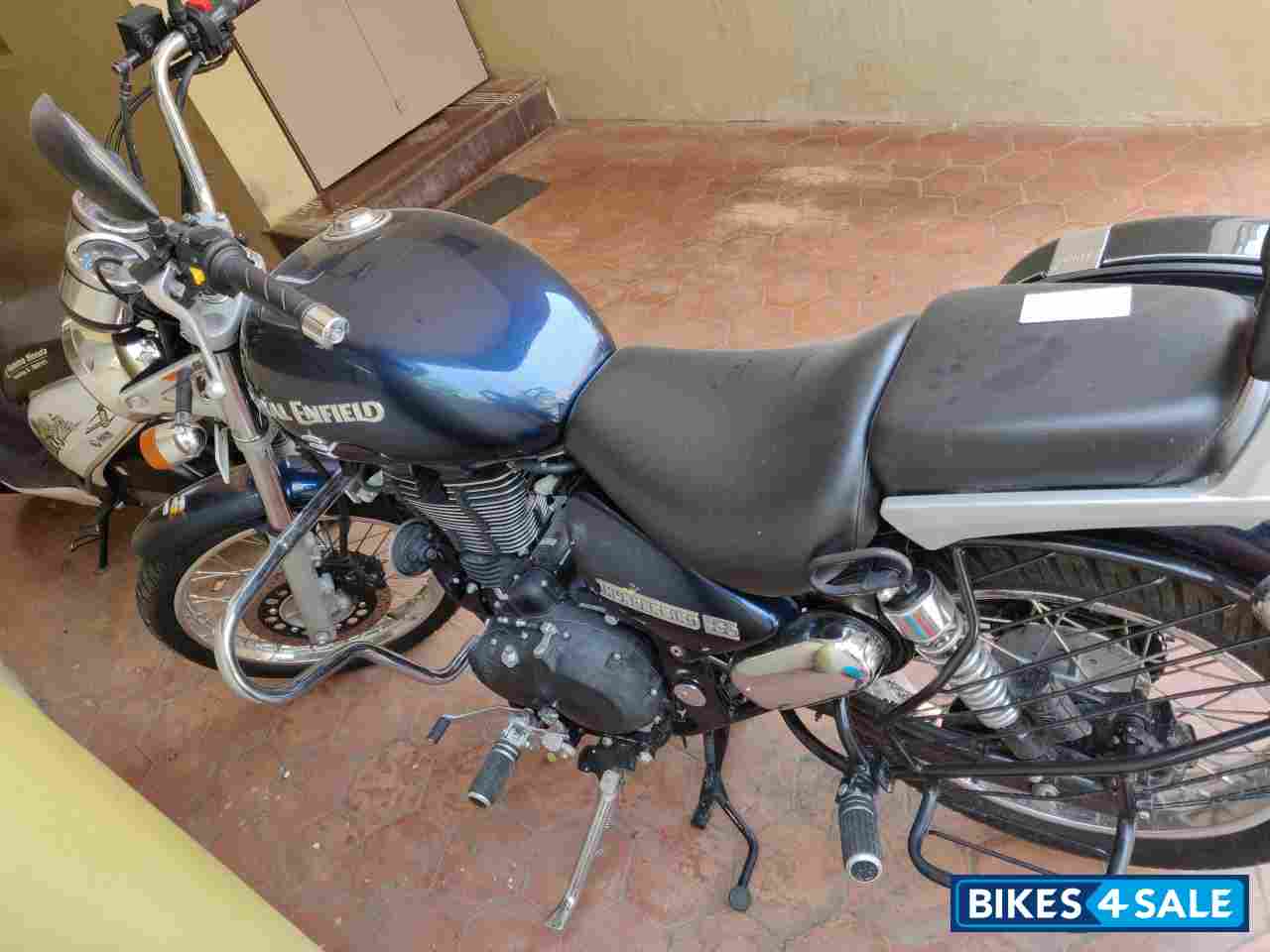 Blue Royal Enfield Thunderbird 500