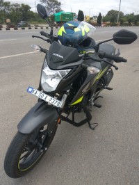 Honda CB Hornet 160R ABS