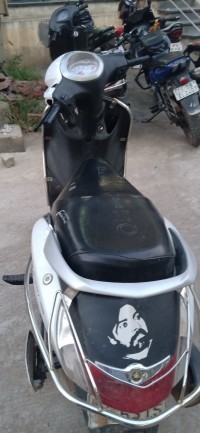 White Yamaha Fascino