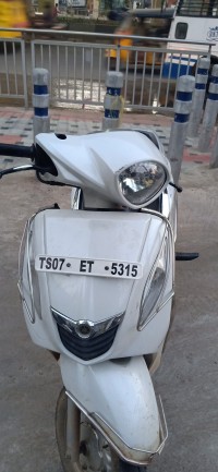 White Yamaha Fascino