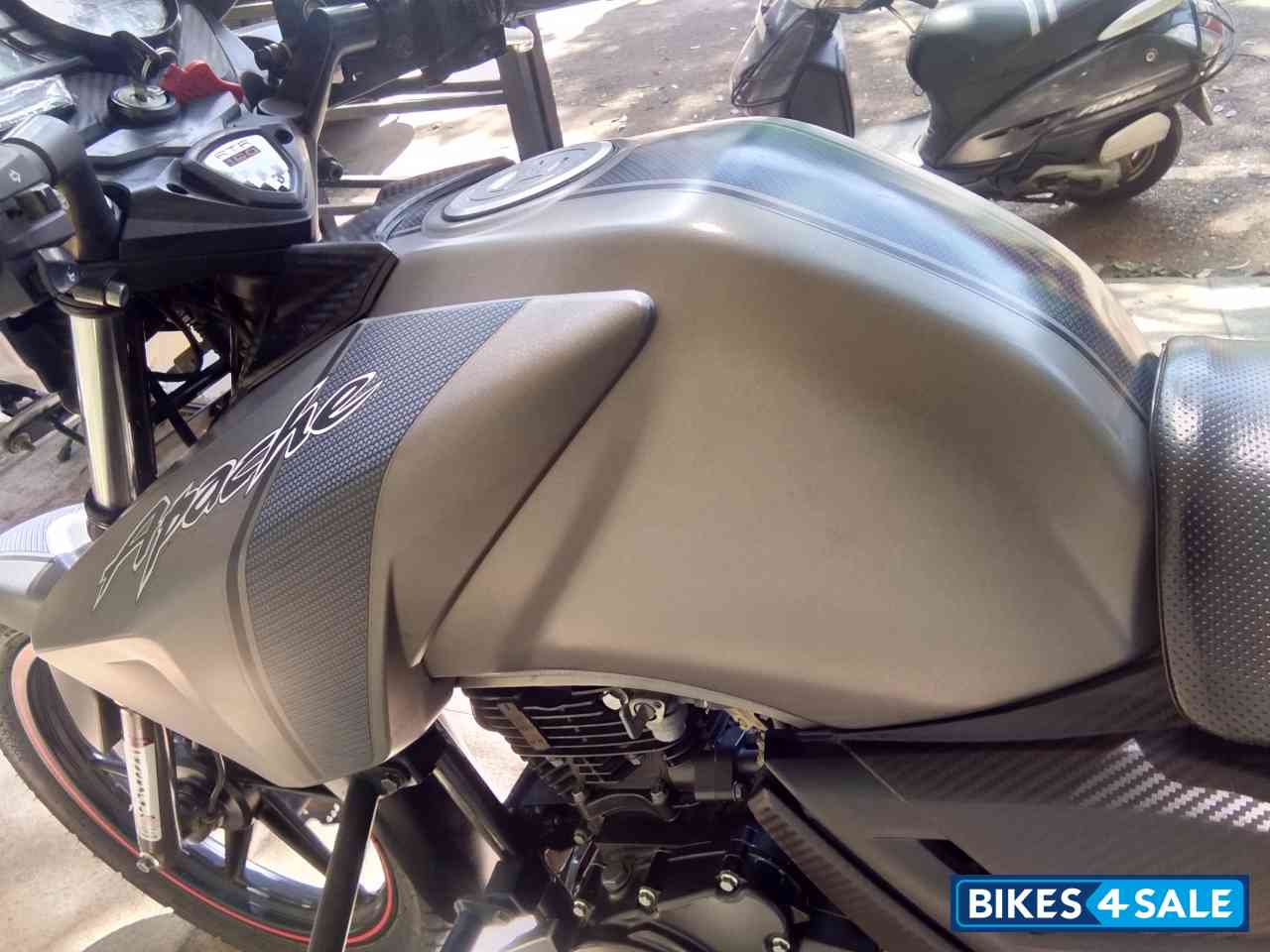 Mat Grey TVS Apache RTR 160 Mat Grey TVS Apache RTR 160