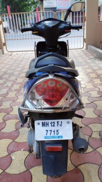 Blue TVS Scooty Streak