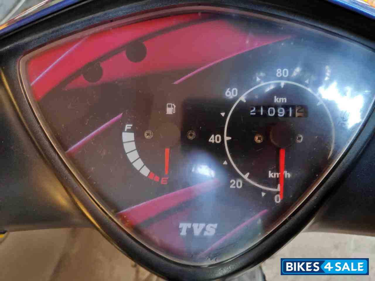 Blue TVS Scooty Streak