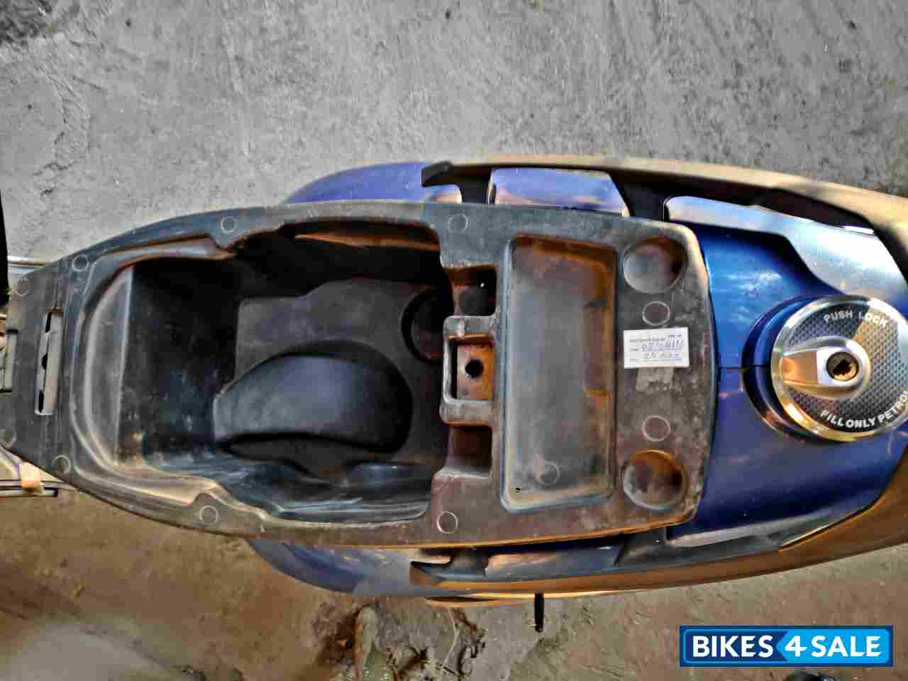 Blue TVS Scooty Streak