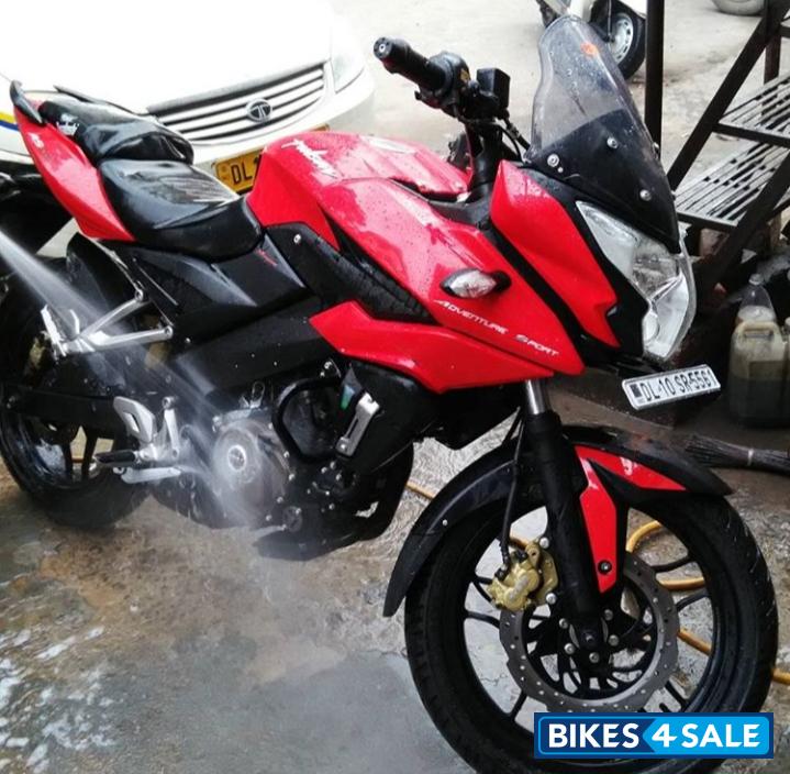 Red Bajaj Pulsar AS 200
