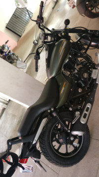 Metallic Green Bajaj Avenger Street 220