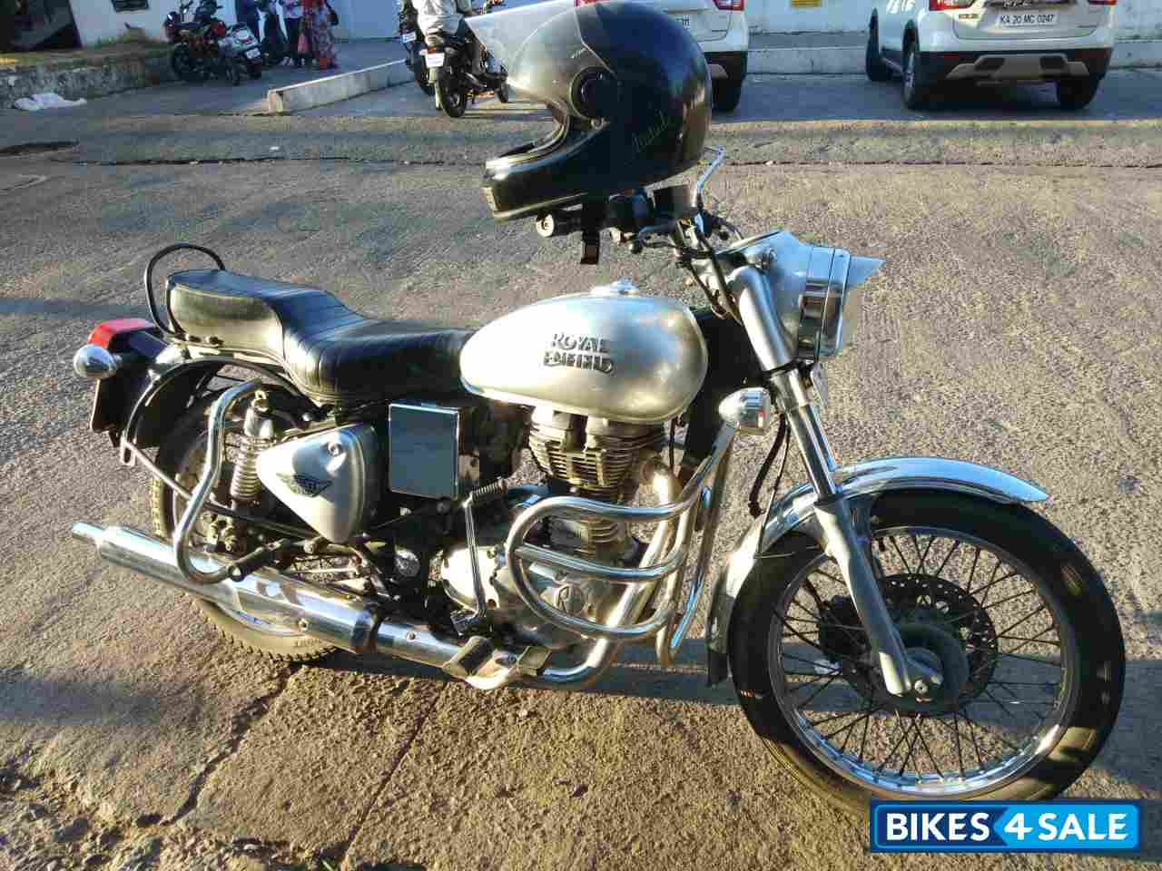 Silver Royal Enfield Bullet Electra Twinspark