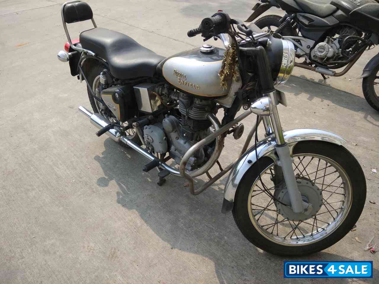 Black N Silver Royal Enfield Bullet Electra 5S