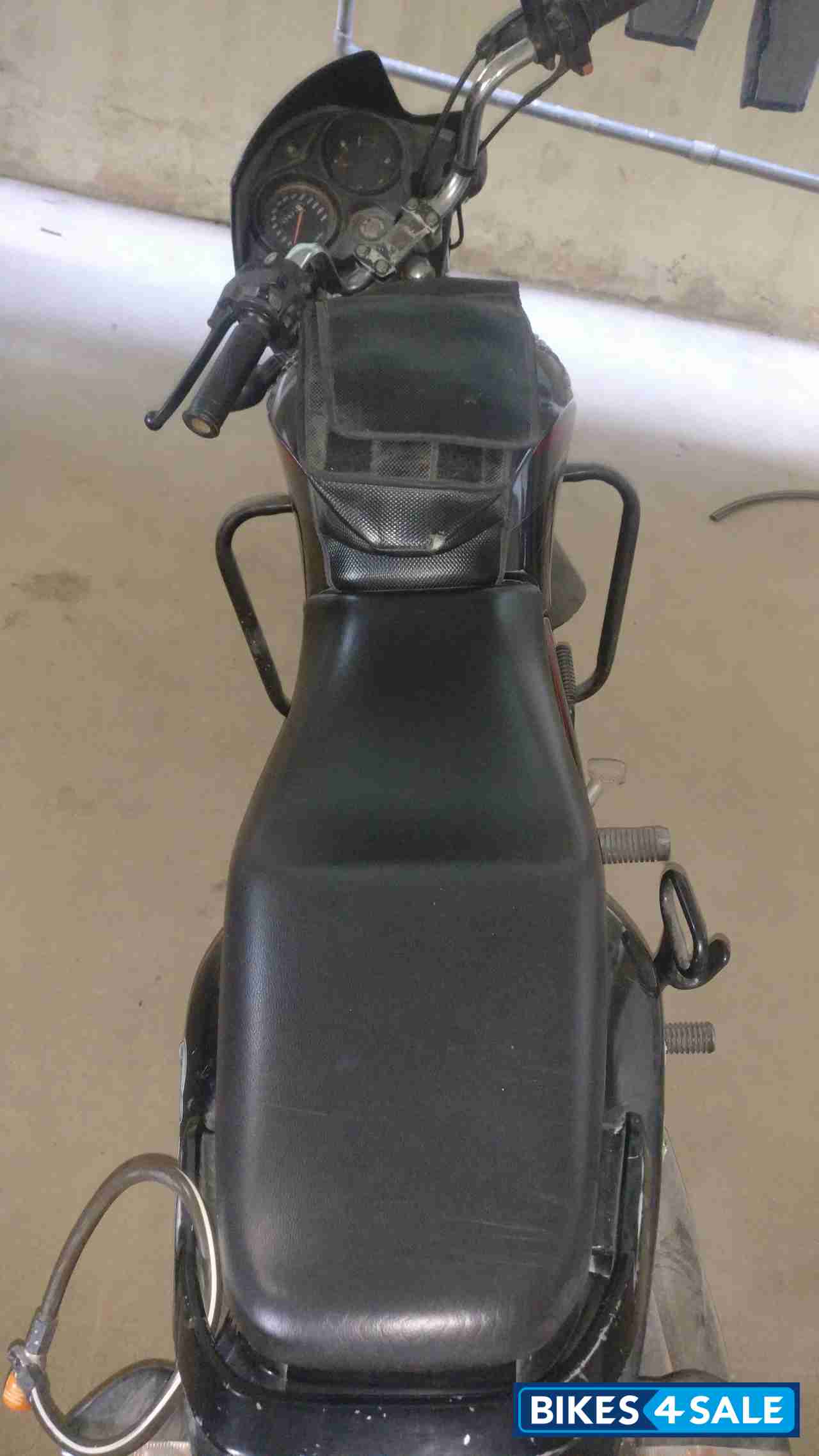 Black Honda CB Shine