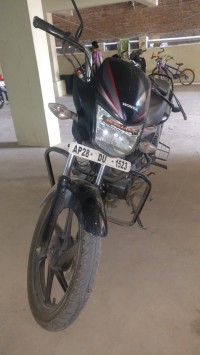 Black Honda CB Shine