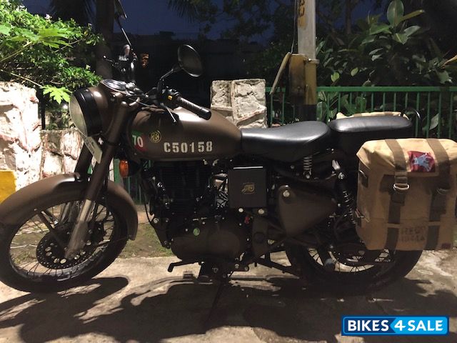 Royal Enfield Classic 500 Pegasus Edition