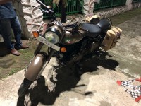 Royal Enfield Classic 500 Pegasus Edition