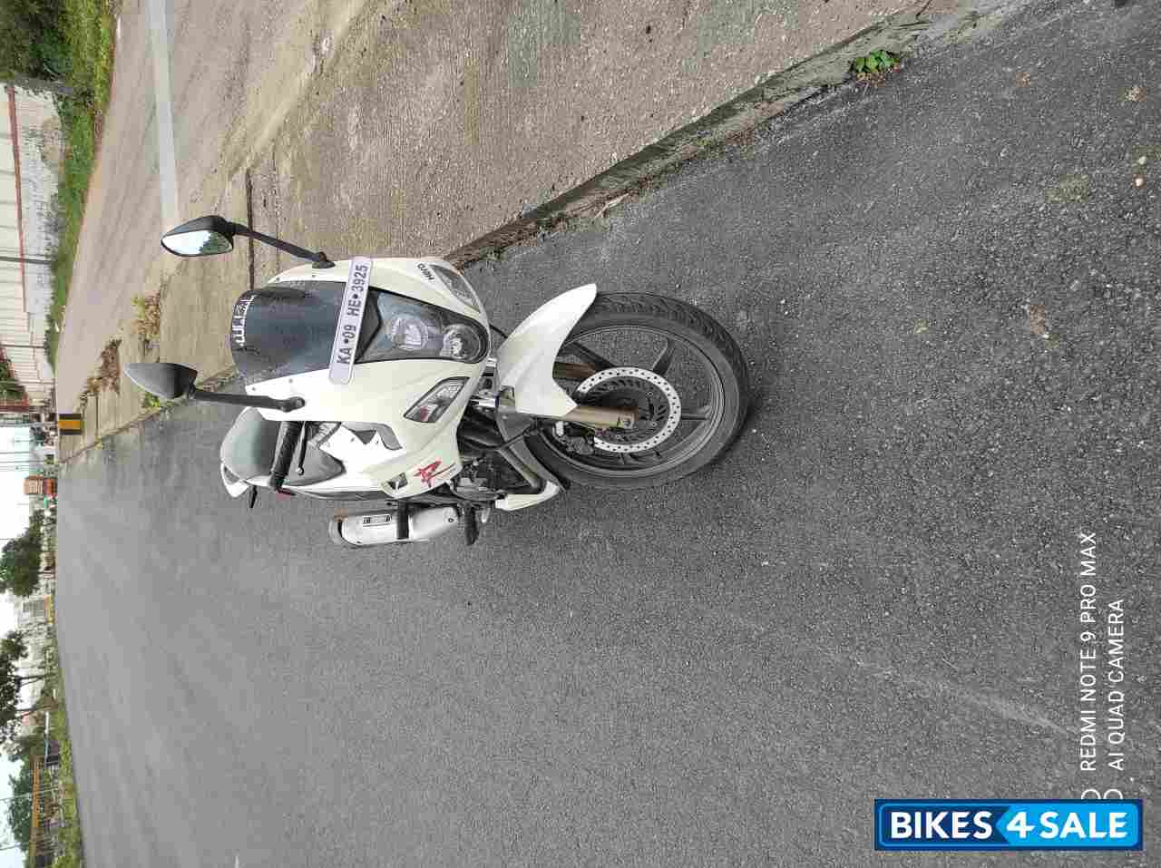 White Hero Karizma R