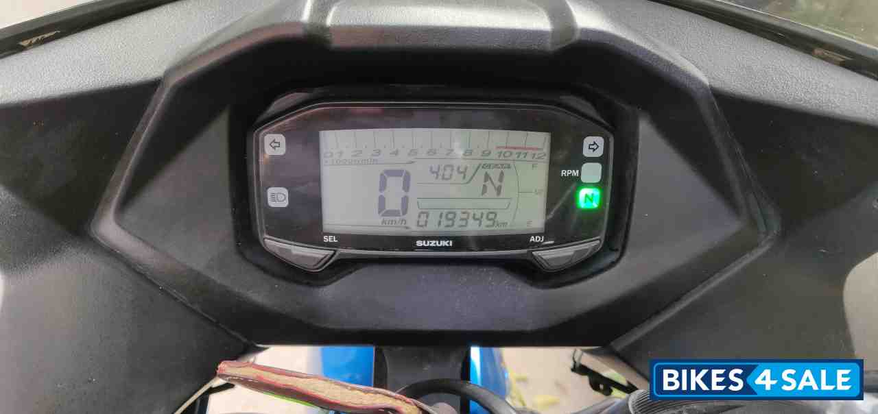 Blue Suzuki Gixxer SF Blue Suzuki Gixxer SF