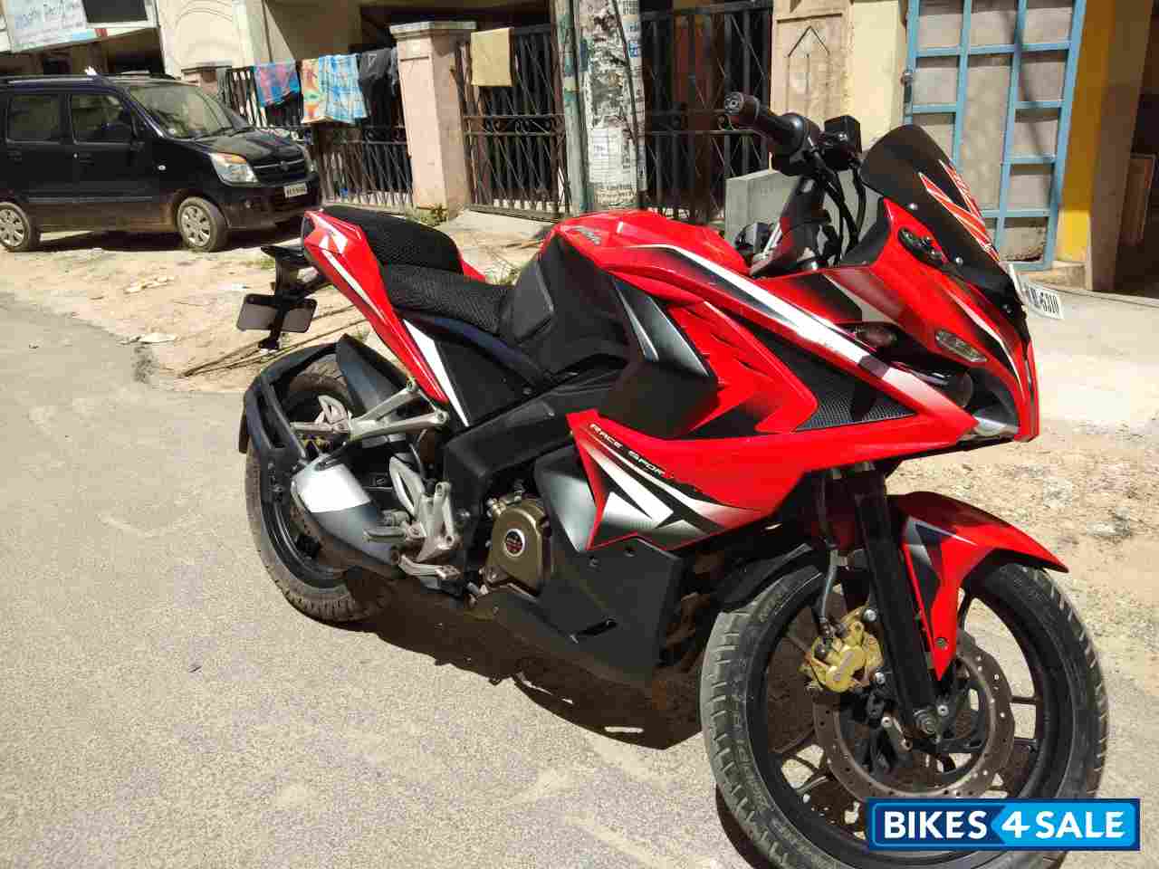 Bajaj Pulsar RS 200