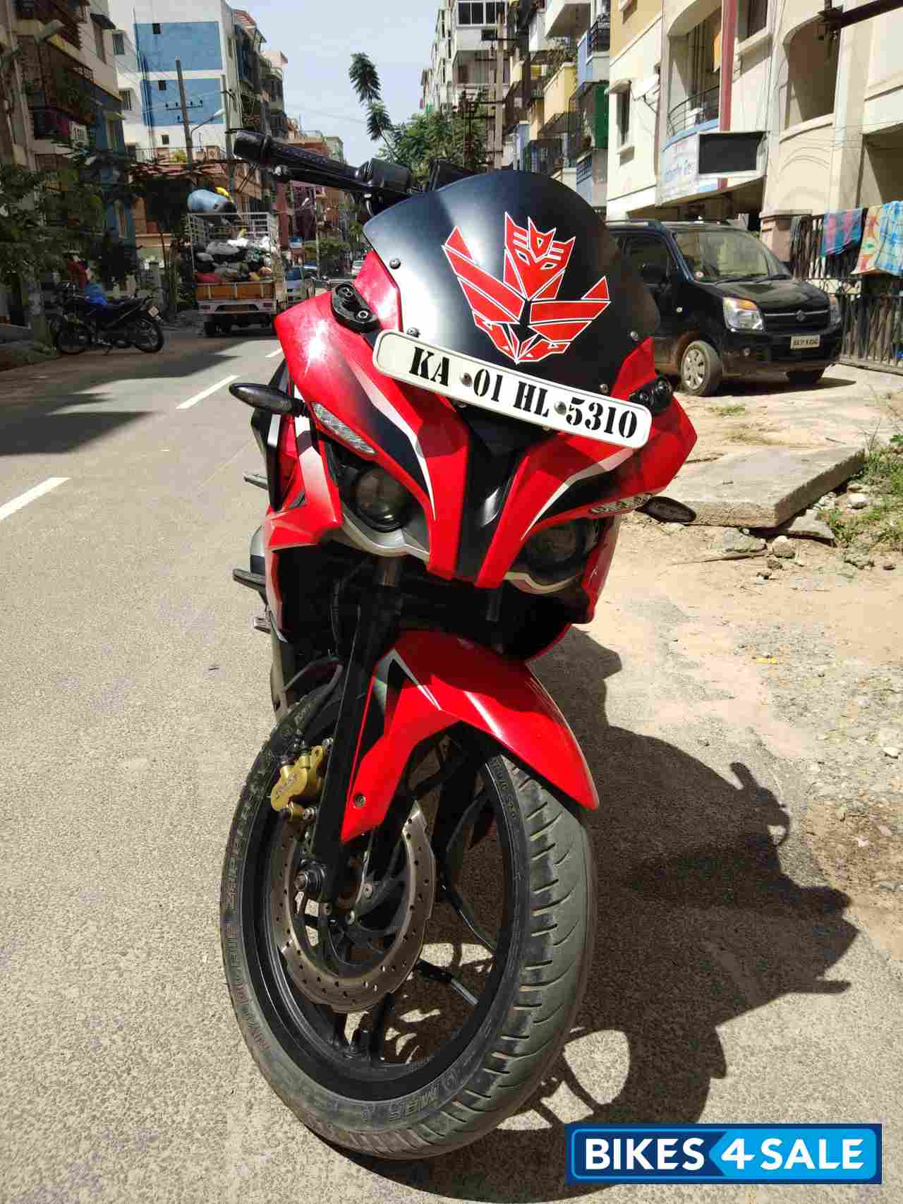 Bajaj Pulsar RS 200
