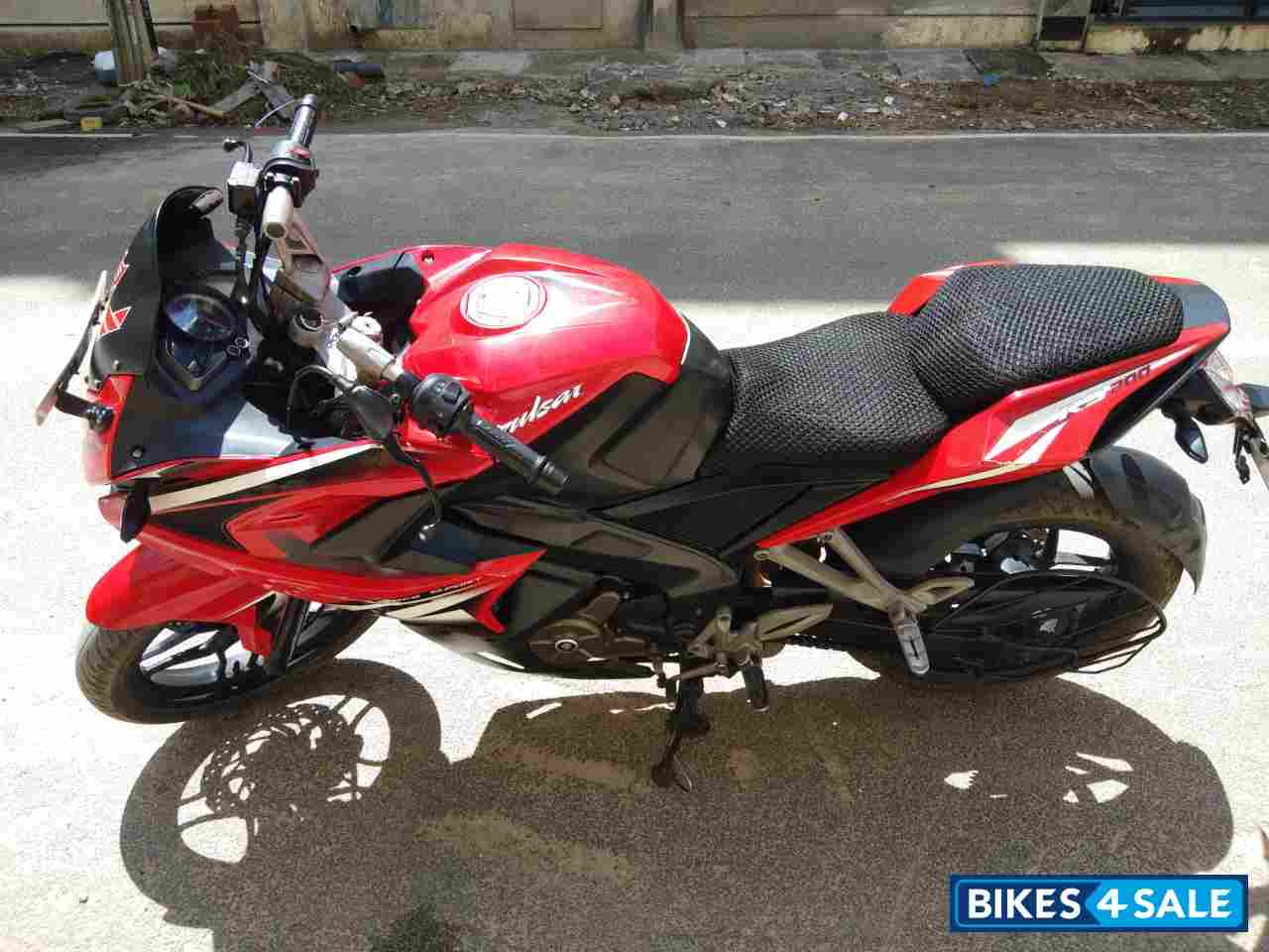 Bajaj Pulsar RS 200