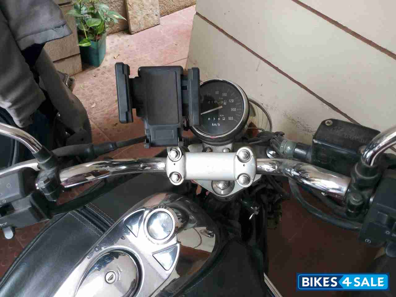 Bajaj Avenger 220 DTS-i Bajaj Avenger 220 DTS-i