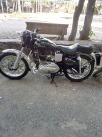 Black Royal Enfield Bullet Electra