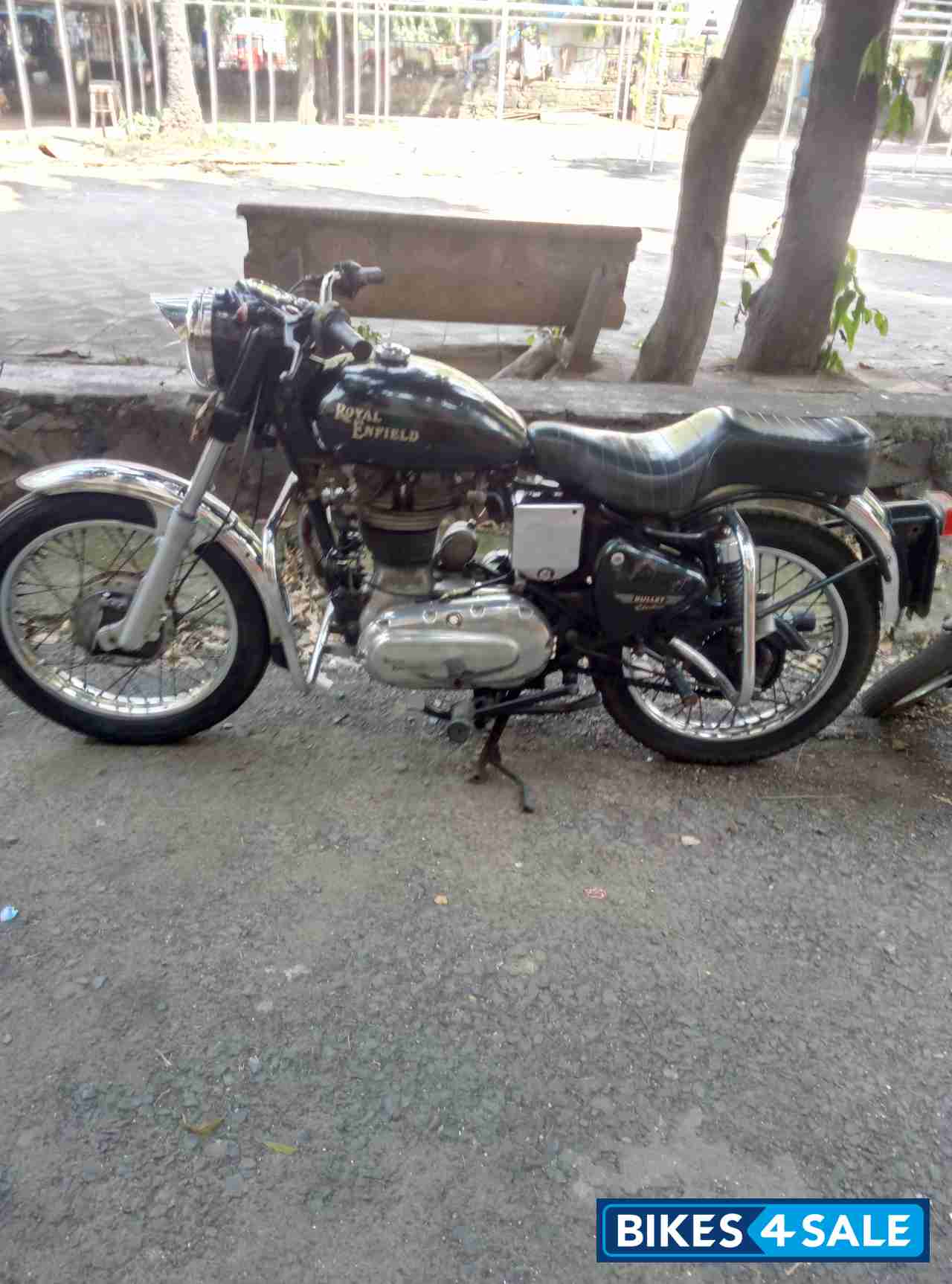 Black Royal Enfield Bullet Electra