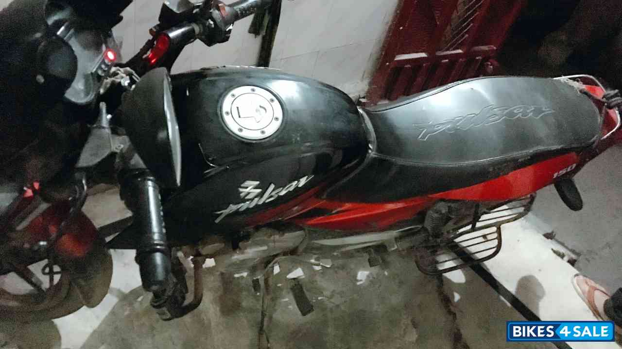 Red & Black Bajaj Pulsar 150 DTSi Red & Black Bajaj Pulsar 150 DTSi