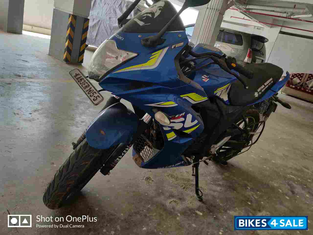Blue Suzuki Gixxer SF SP