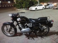 Black Royal Enfield Bullet Standard 350