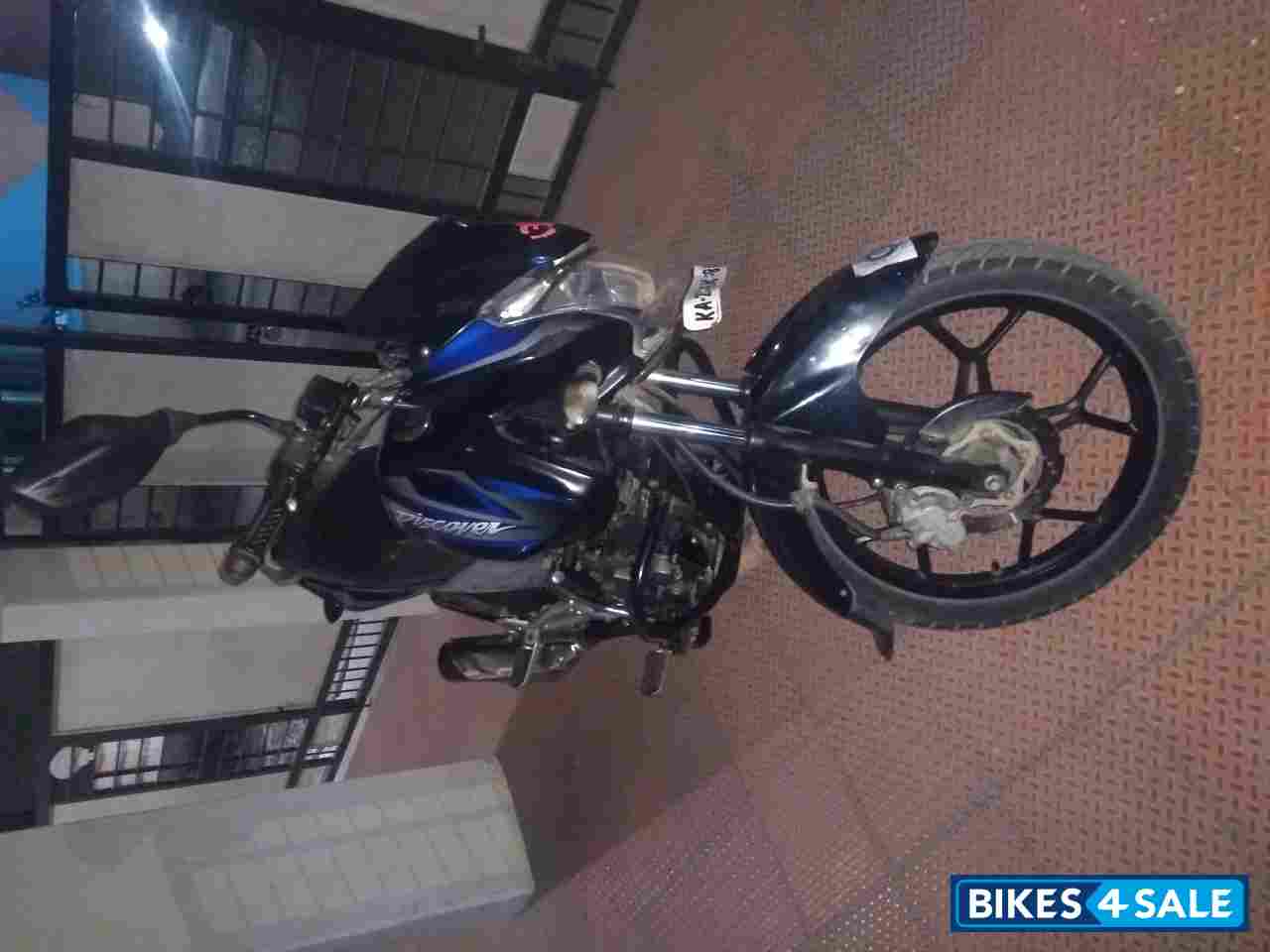 Black And Blue Bajaj Discover 125 ST