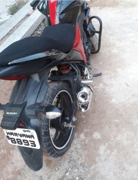Red & Black Suzuki Gixxer 150