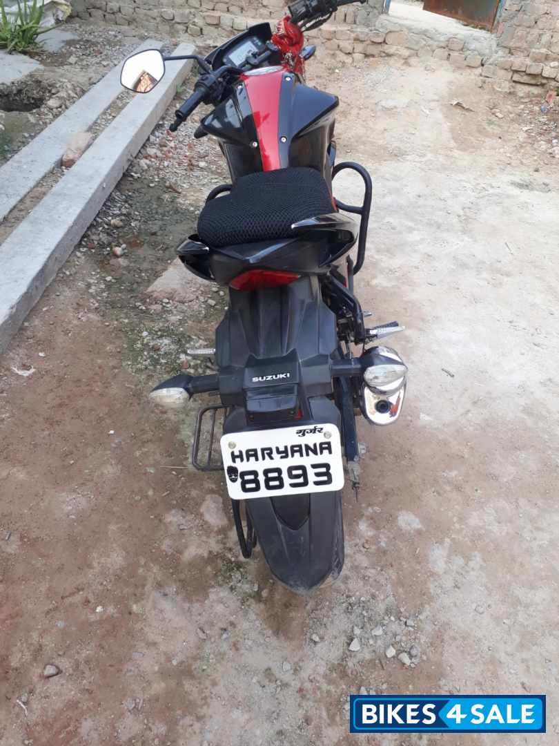 Red & Black Suzuki Gixxer 150