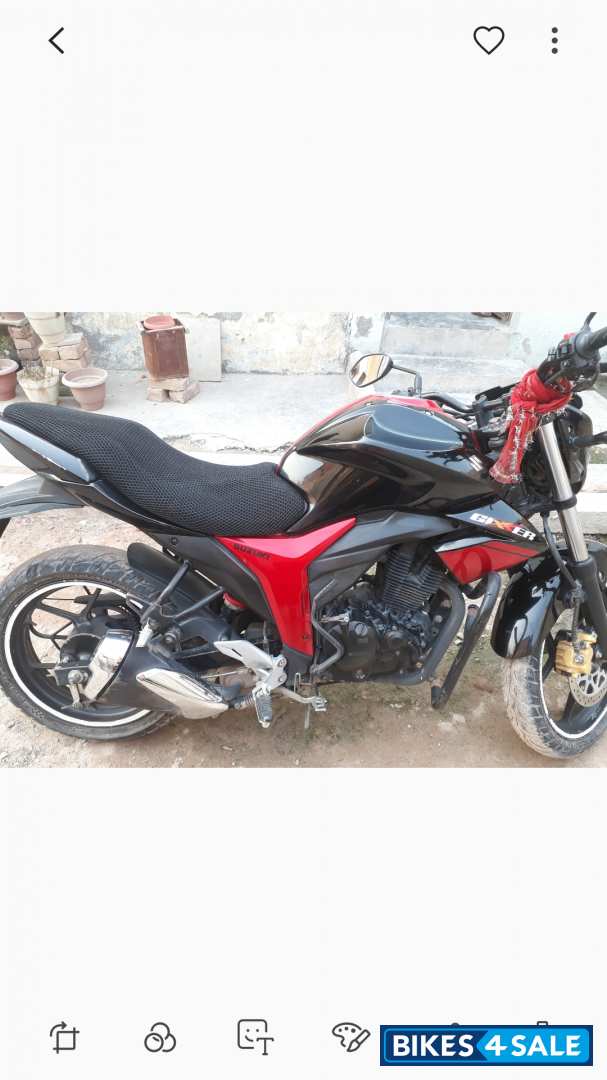 Red & Black Suzuki Gixxer 150