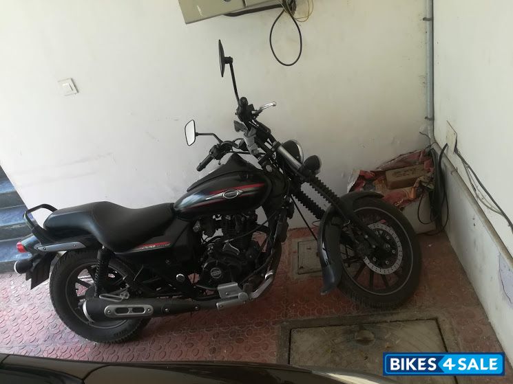 Bajaj Avenger Street 220