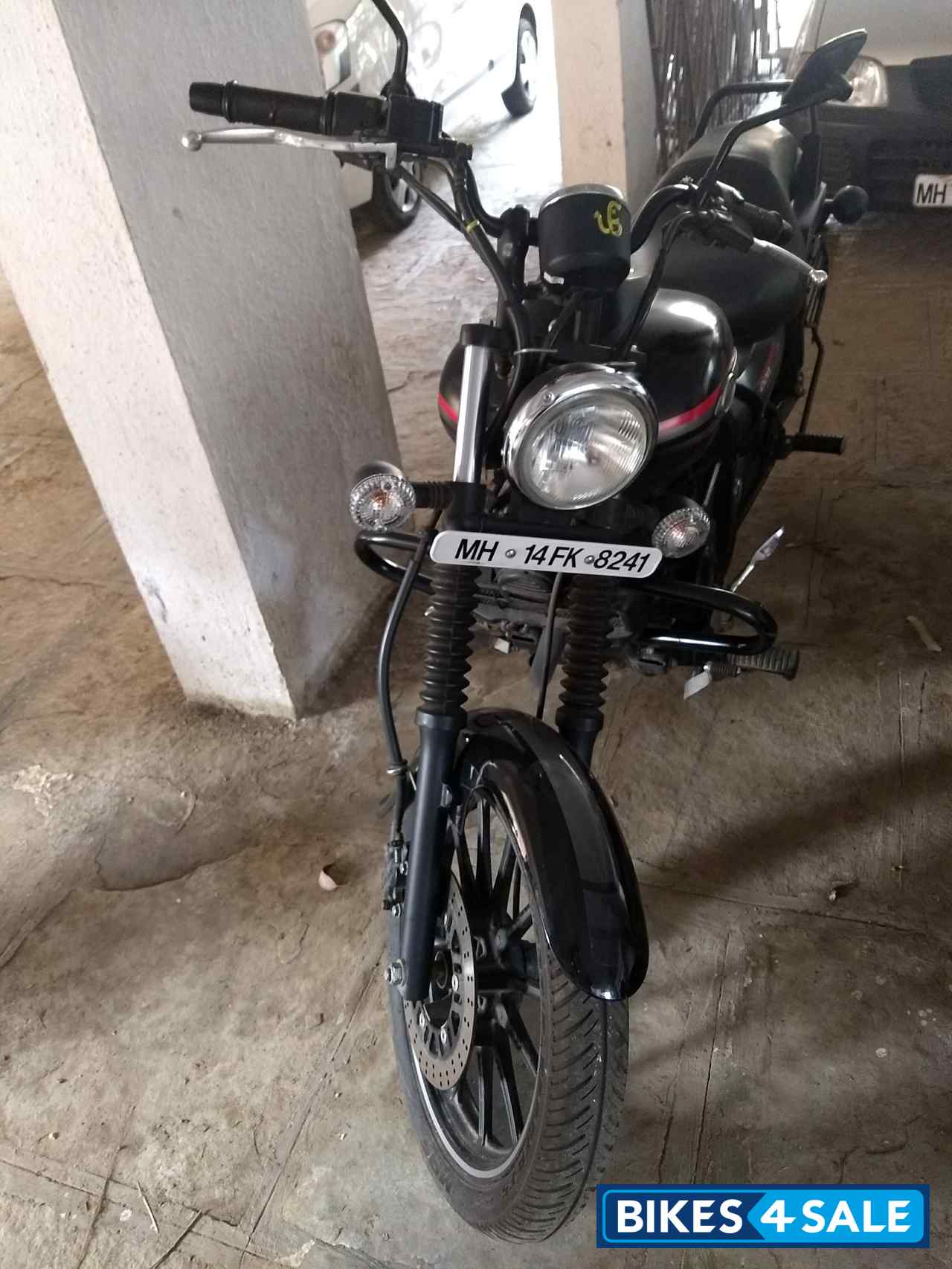 Bajaj Avenger Street 220