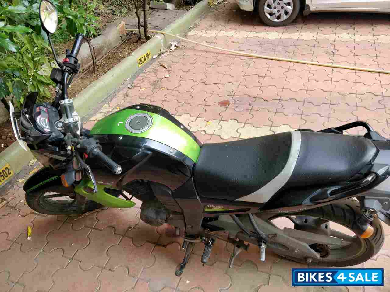 Green Black Yamaha FZ-S Green Black Yamaha FZ-S