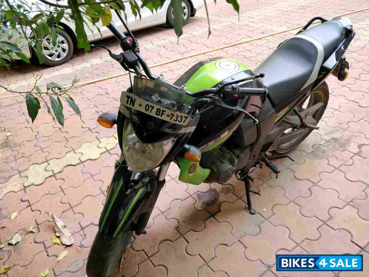 Green Black Yamaha FZ-S Green Black Yamaha FZ-S