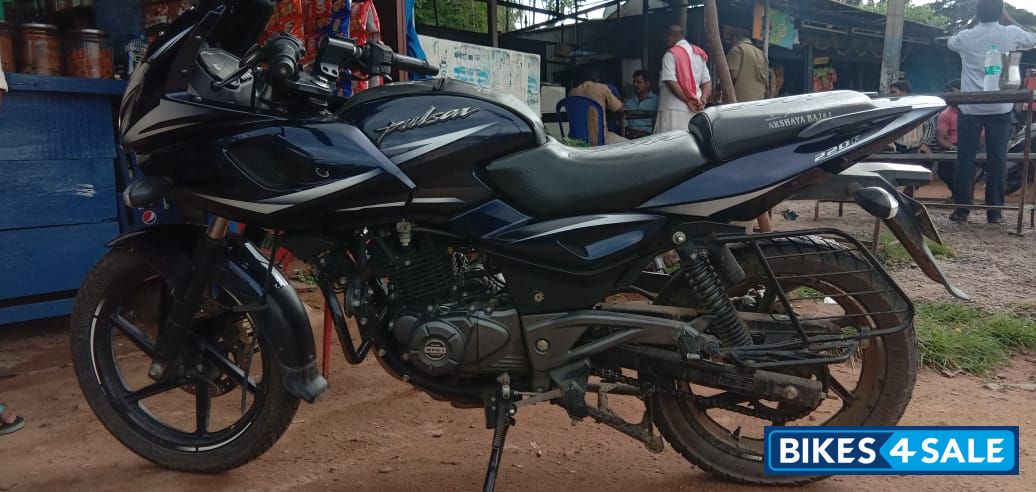 Bajaj Pulsar 220 DTSFi