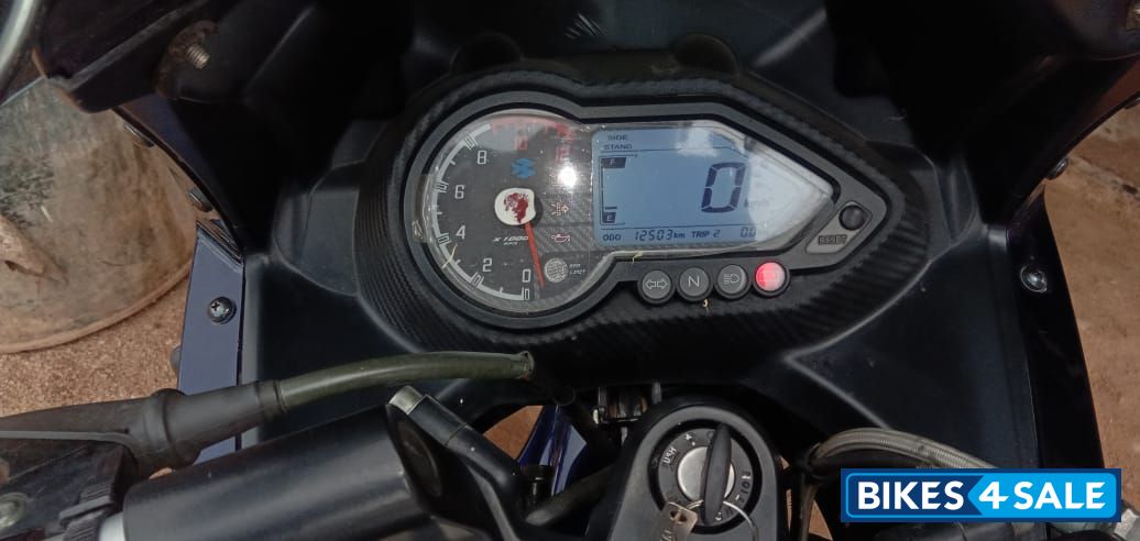 Bajaj Pulsar 220 DTSFi Bajaj Pulsar 220 DTSFi