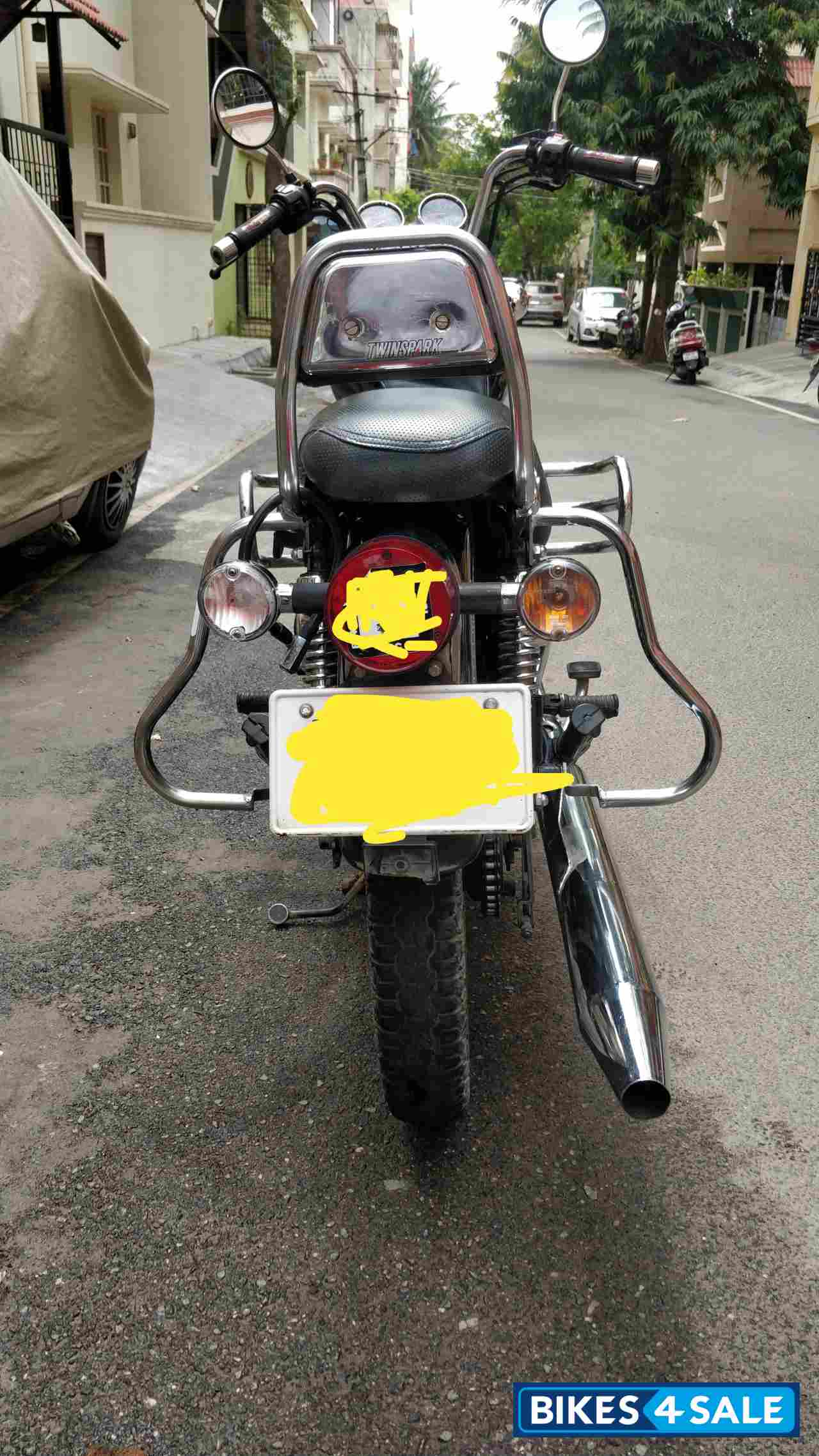 Black Royal Enfield Thunderbird TwinSpark 350