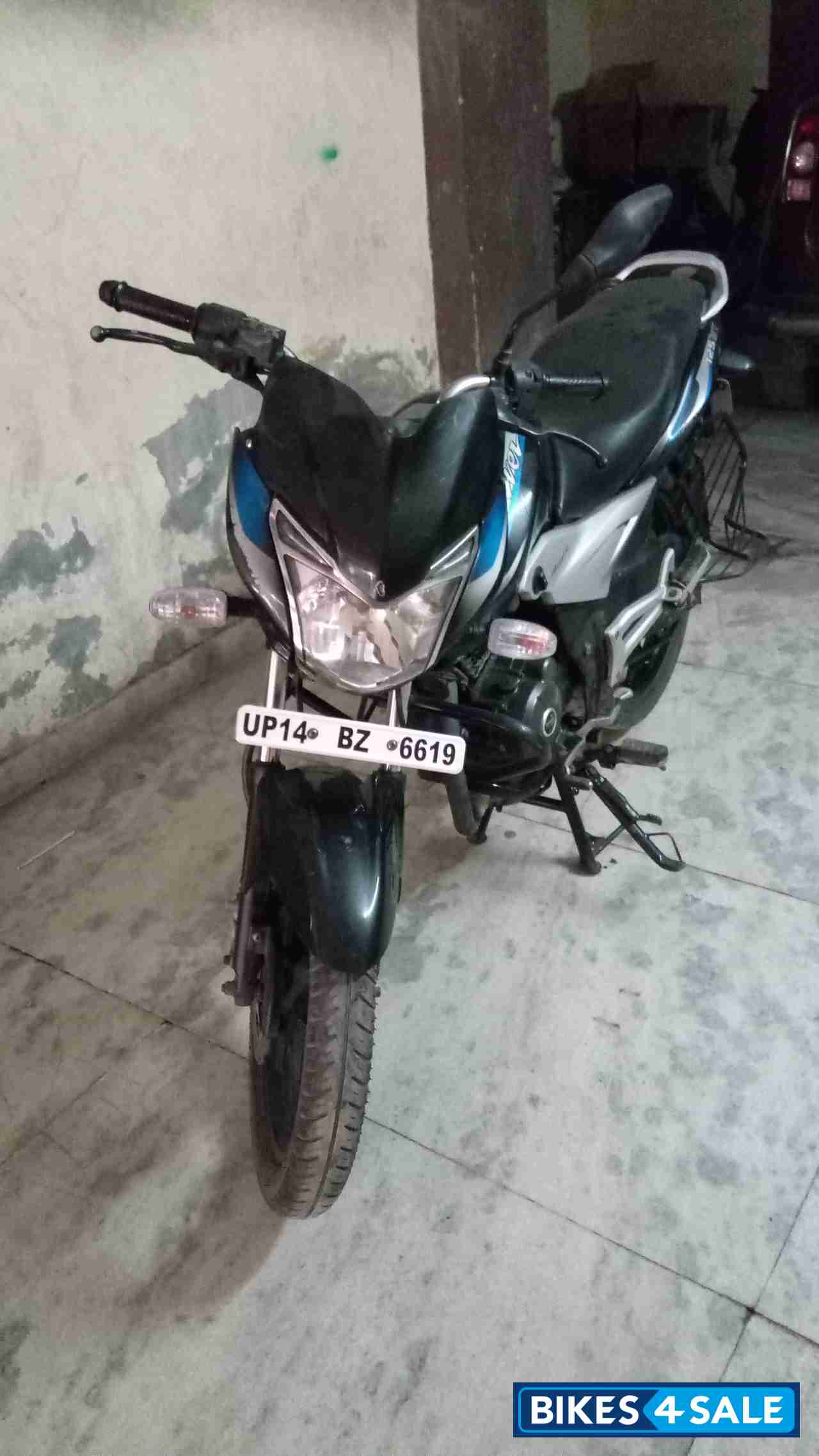 Black D. Blue Bajaj Discover 125 ST