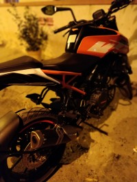 Orange KTM Duke 250