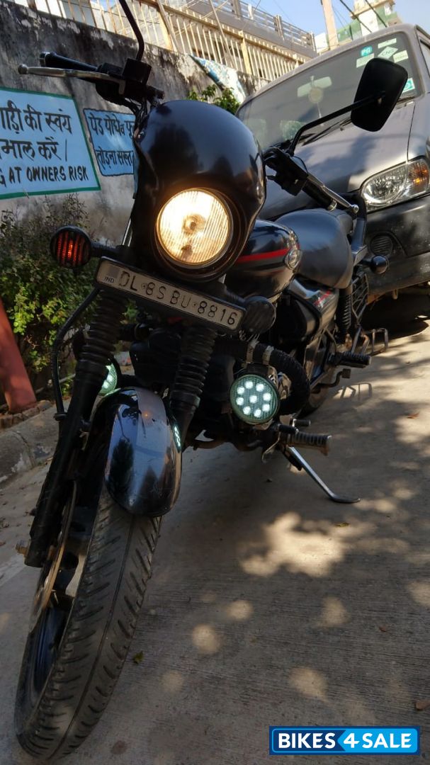 Bajaj Avenger Street 220