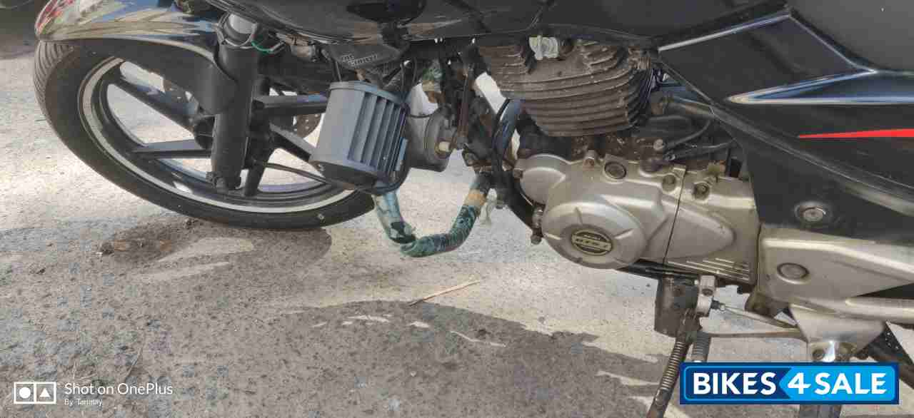 Black Bajaj Pulsar 220F