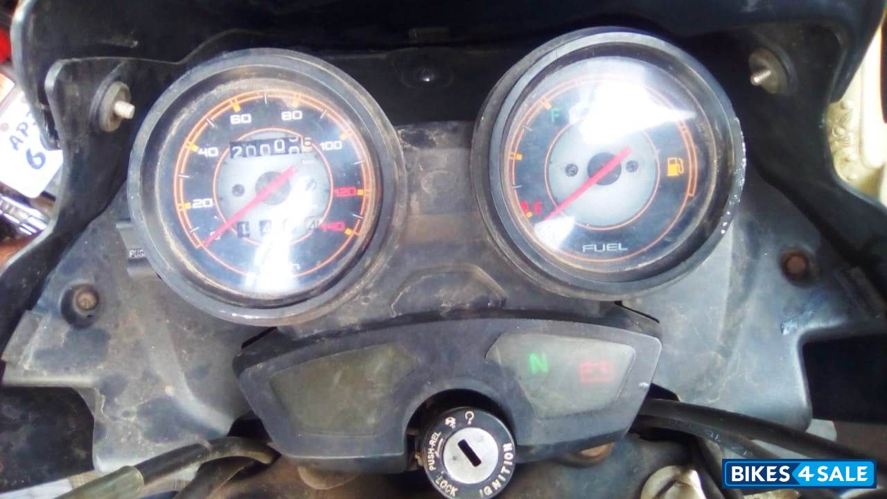 Bajaj Discover 100 Bajaj Discover 100