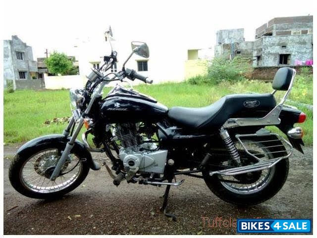 Bajaj Avenger 220 DTS-i