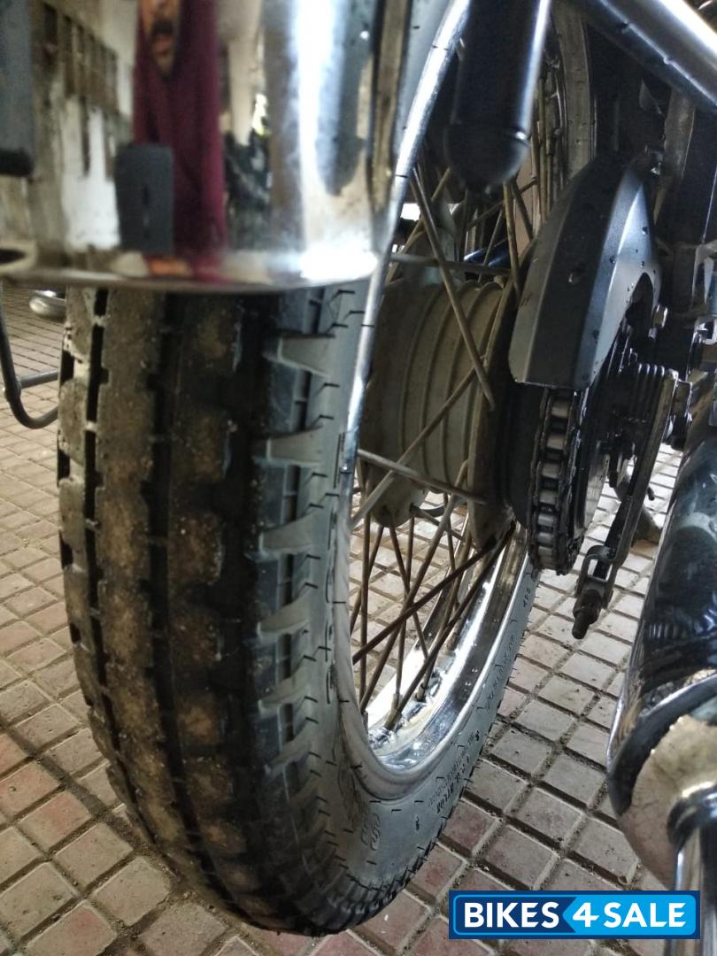 Black Royal Enfield Bullet 350 ES